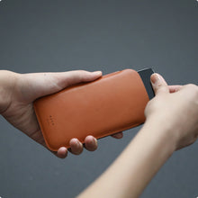 이미지를 갤러리 뷰어에 로드 , MAKR™ iPhone 11pro/X/XS Sleeve Weld - MADEIRA
