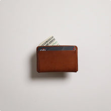 이미지를 갤러리 뷰어에 로드 , MAKR™ Loop Landscape Cardholder - TAN
