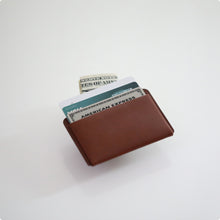 이미지를 갤러리 뷰어에 로드 , MAKR™ Loop Landscape Cardholder - TAN
