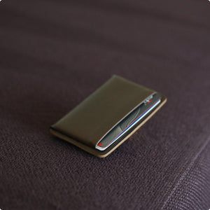 MAKR™ Loop Landscape Cardholder - BARK