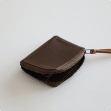 이미지를 갤러리 뷰어에 로드 , MAKR™ 3/4 Zip Wallet - BROWN
