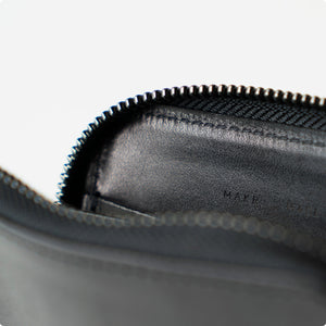 MAKR™ 3/4 Zip Wallet - BLACK