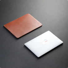 이미지를 갤러리 뷰어에 로드 , MAKR™ Macbook Sleeve 13 inch - SADDLE TAN
