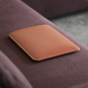 MAKR™ Macbook Sleeve 13 inch - SADDLE TAN