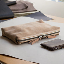 이미지를 갤러리 뷰어에 로드 , MAKR™ Organizer Pouch Small - KHAKI
