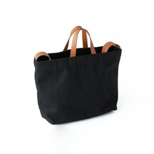 이미지를 갤러리 뷰어에 로드 , MAKR™ Sling Tote - BLACK
