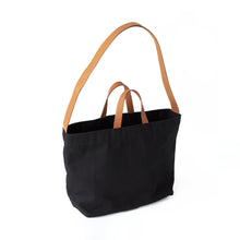 이미지를 갤러리 뷰어에 로드 , MAKR™ Sling Tote - BLACK
