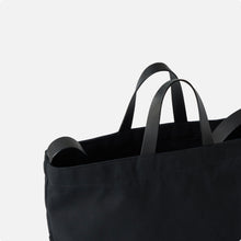 이미지를 갤러리 뷰어에 로드 , MAKR™ Sling Tote Special - BLACK
