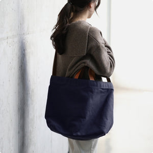 MAKR™ Sling Tote - NAVY