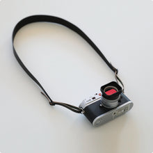 이미지를 갤러리 뷰어에 로드 , MAKR™ Leather Camera Strap - BLACK
