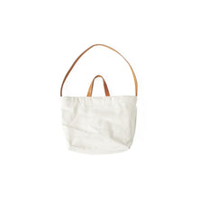 이미지를 갤러리 뷰어에 로드 , MAKR™ Sling Tote - NATURAL
