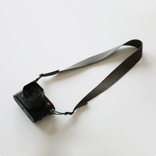 이미지를 갤러리 뷰어에 로드 , MAKR™ Taper Camera Strap - ARMY
