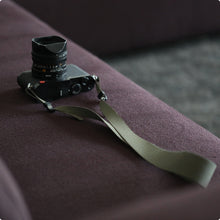 이미지를 갤러리 뷰어에 로드 , MAKR™ Taper Camera Strap - ARMY
