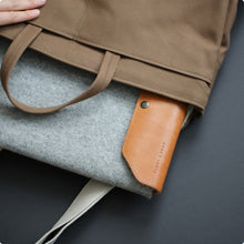 이미지를 갤러리 뷰어에 로드 , MAKR™ Work Carryall - TOBACCO
